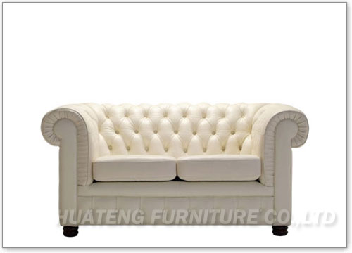 Chesterfield Loveseat